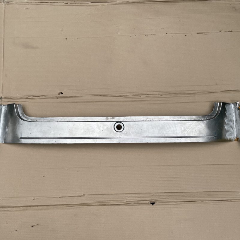 Задняя панель газ 21